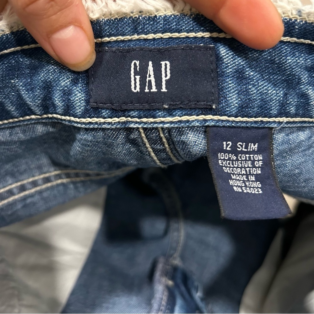 VINTAGE GAP GIRLS DENIM SHORTS FOUR POCKET, SEQUINED AND BEADED TRIM, ZIP FLY - Picture 3 of 8